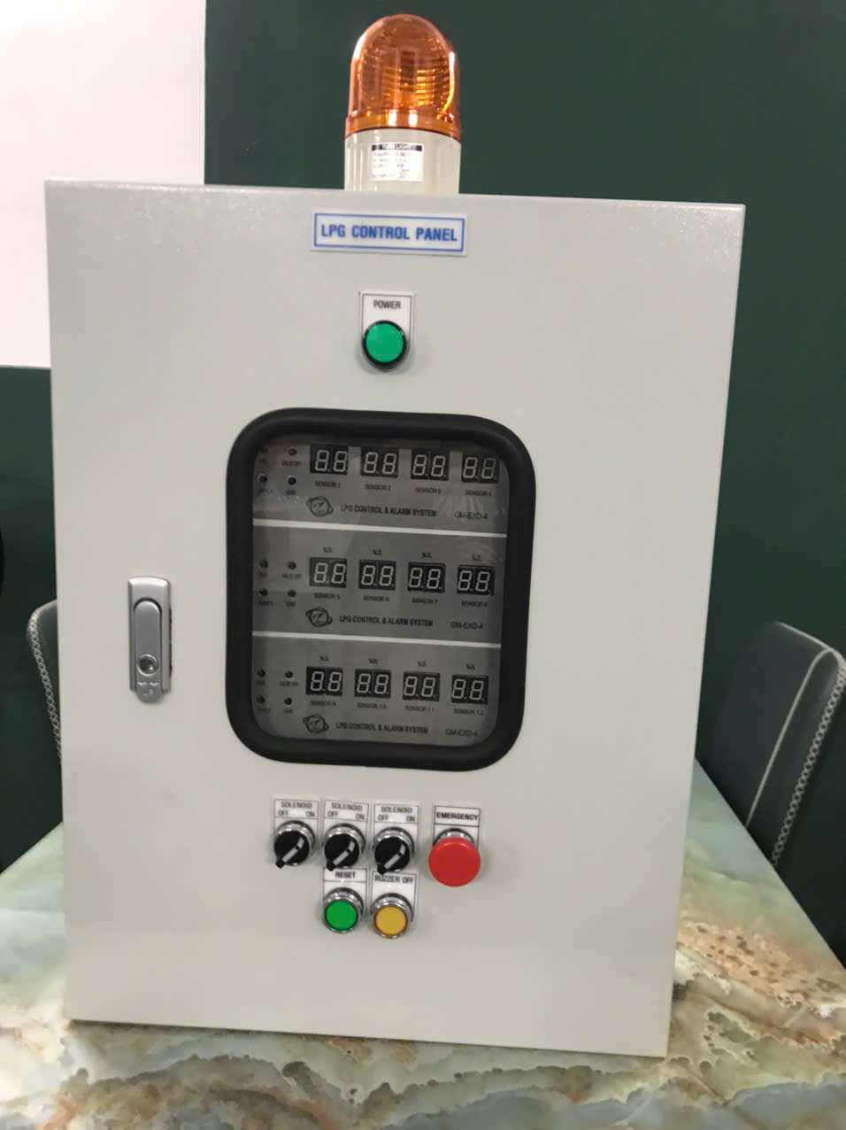 tủ điều khiển 12 kênh đầu dò gas